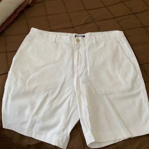 Men’s linen shorts